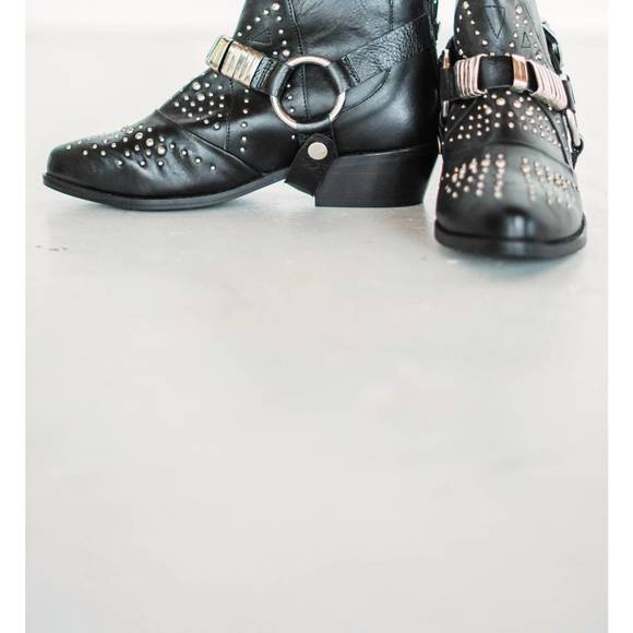 NEW NAUGHTY MONKEY women lottie bootie in black - Picture 3 of 5